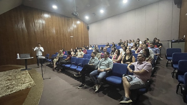 Palestra Urgências Odontológicas 47 - 600 x 450