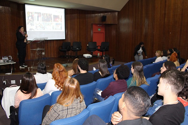 1ª Jornada Científica Bucomaxilofacial 18 - 600 x 400